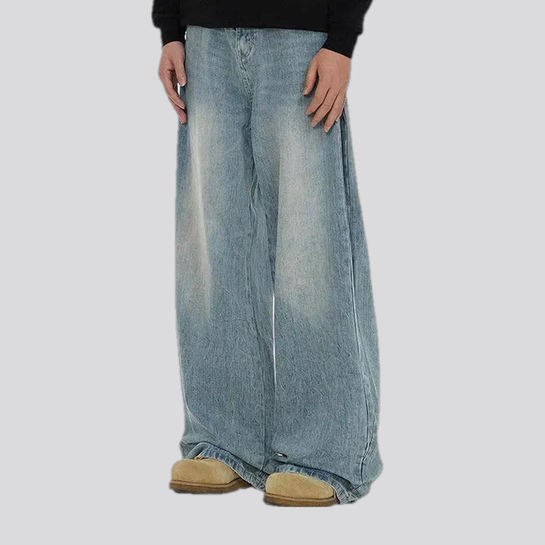 Lightweight baggy leg men's jeans